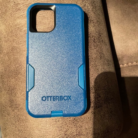 Otterbox Other Iphone 2 Mini Otter Box Commuter Case Poshmark Otterbox Other Iphone 2 Mini Otter Box Commuter Case Poshmark